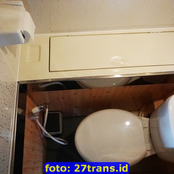 Toilet BUs 27 Trans Bandung Malang